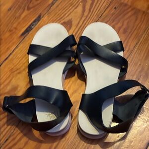 Time and Tru Black Cross-Strap Sandals